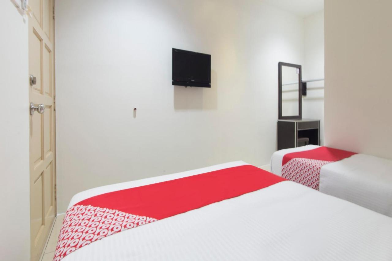 Oyo 44072 Mines Cempaka Hotel Nilai Exteriér fotografie