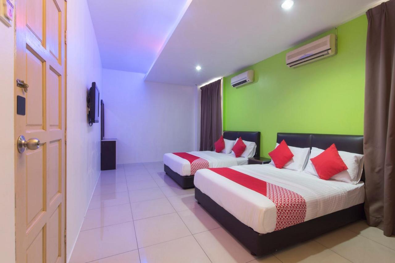 Oyo 44072 Mines Cempaka Hotel Nilai Exteriér fotografie