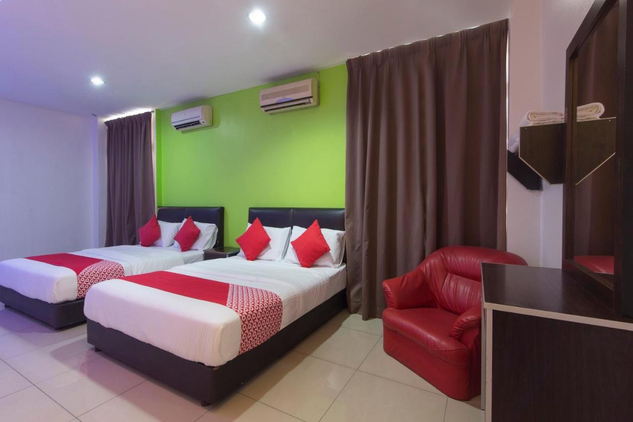 Oyo 44072 Mines Cempaka Hotel Nilai Exteriér fotografie