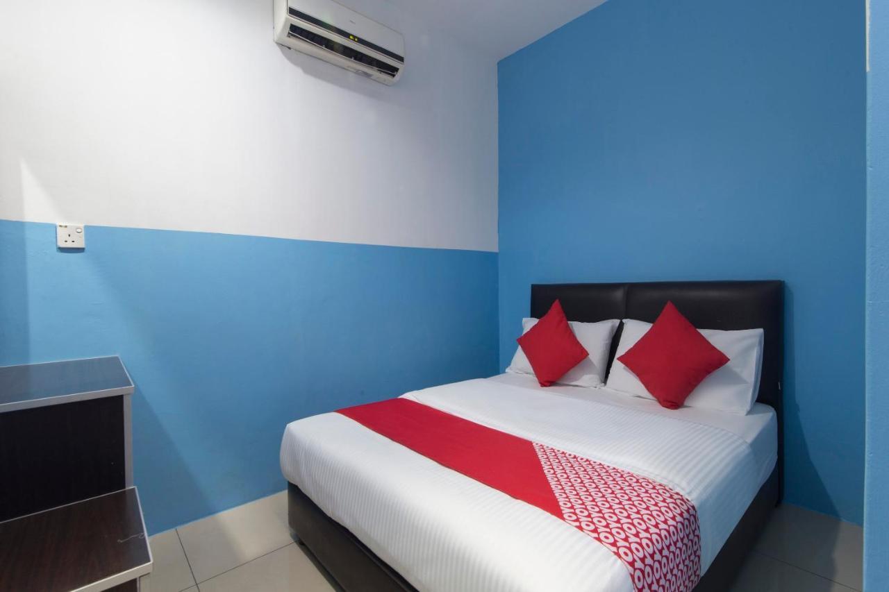 Oyo 44072 Mines Cempaka Hotel Nilai Exteriér fotografie
