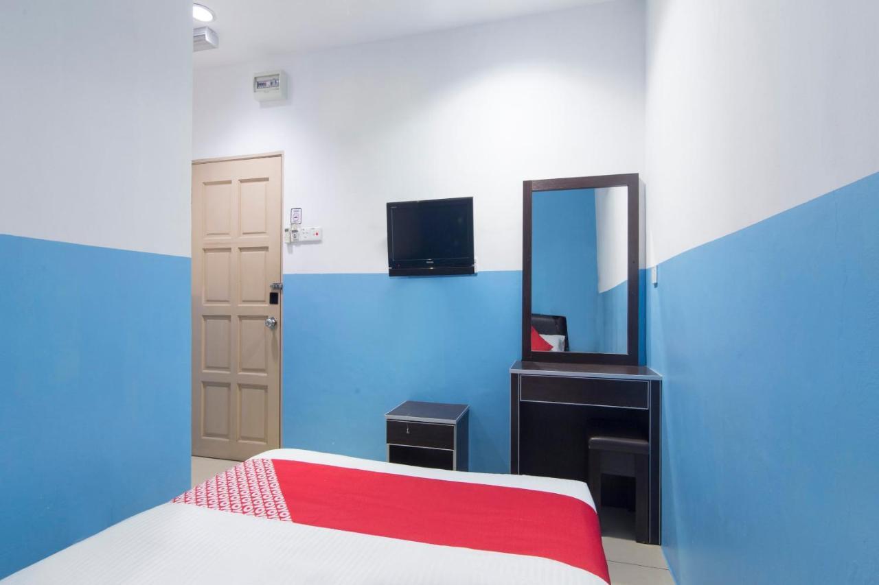 Oyo 44072 Mines Cempaka Hotel Nilai Exteriér fotografie