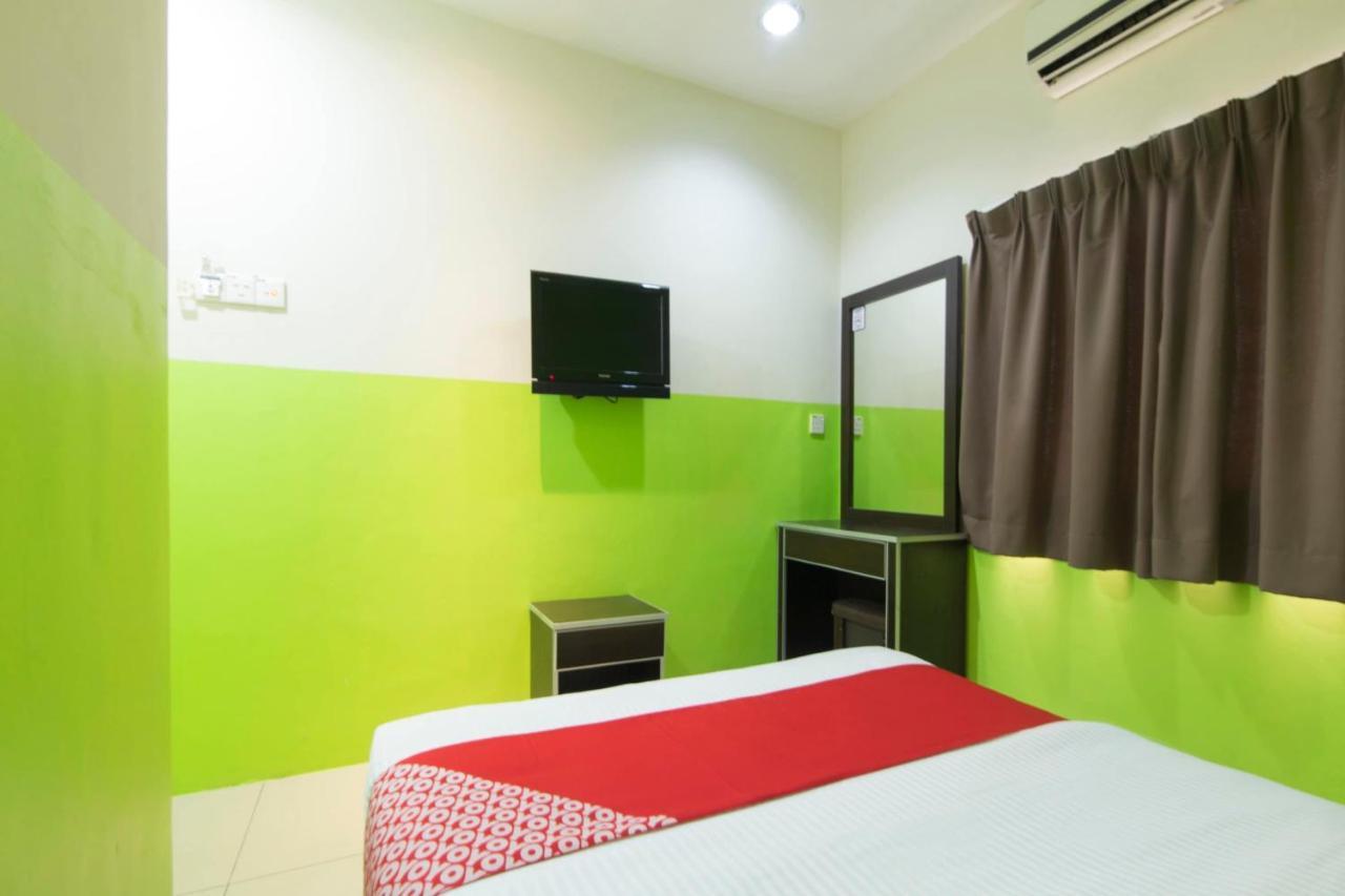 Oyo 44072 Mines Cempaka Hotel Nilai Exteriér fotografie