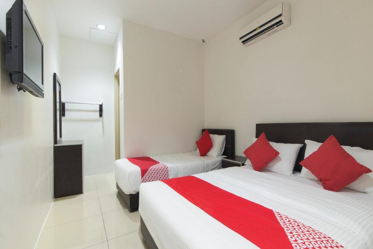 Oyo 44072 Mines Cempaka Hotel Nilai Exteriér fotografie