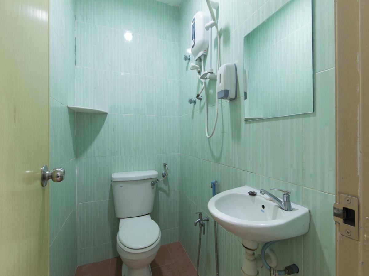 Oyo 44072 Mines Cempaka Hotel Nilai Exteriér fotografie