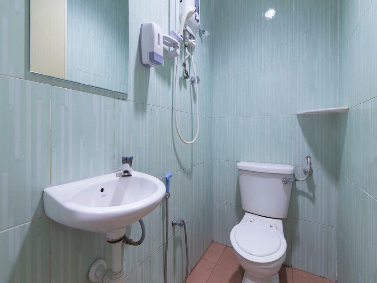 Oyo 44072 Mines Cempaka Hotel Nilai Exteriér fotografie