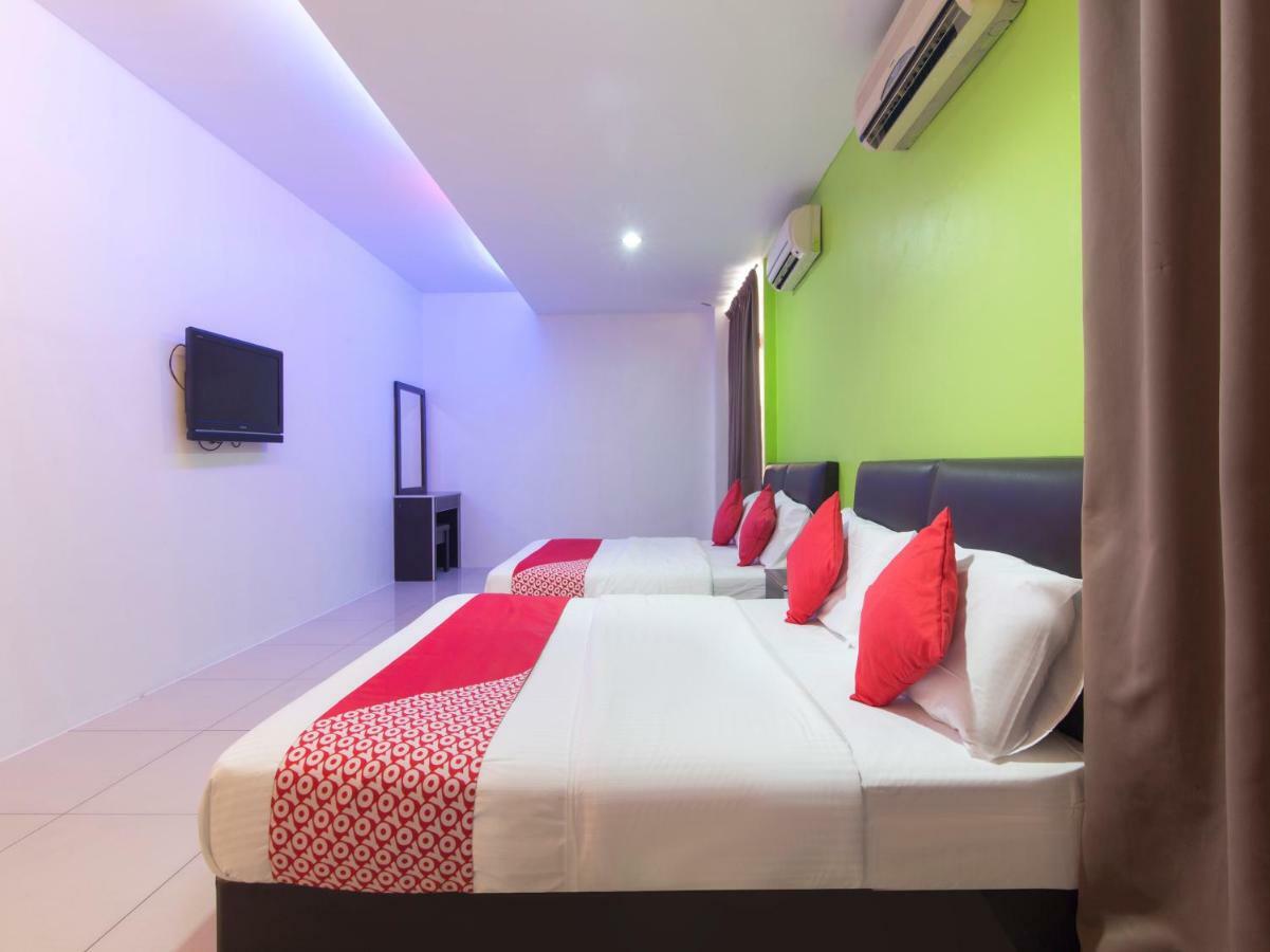 Oyo 44072 Mines Cempaka Hotel Nilai Exteriér fotografie